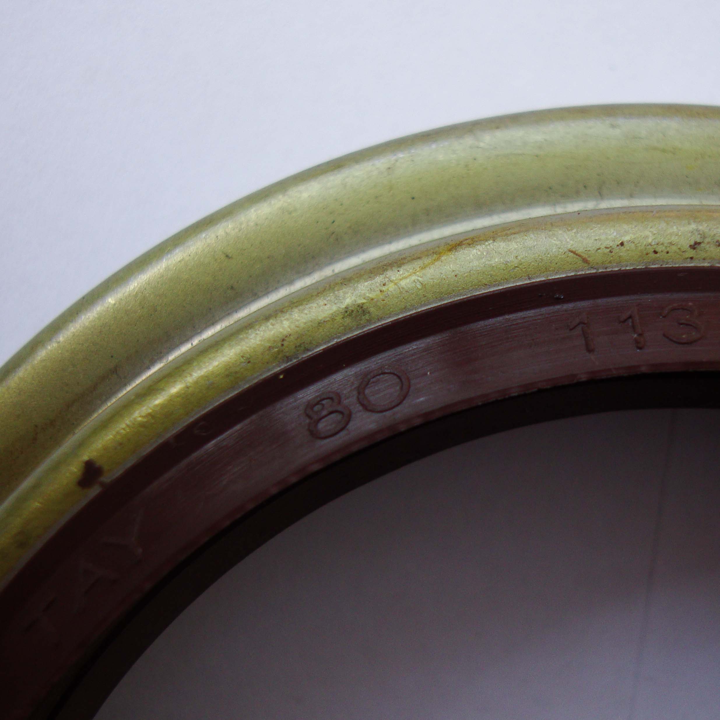 Sello de aceite ISUZU TAY 80 * 113 * 12/22