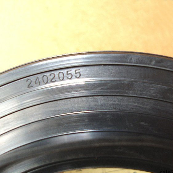 conew_ 后 桥 差速器 油封 95-152-12-24