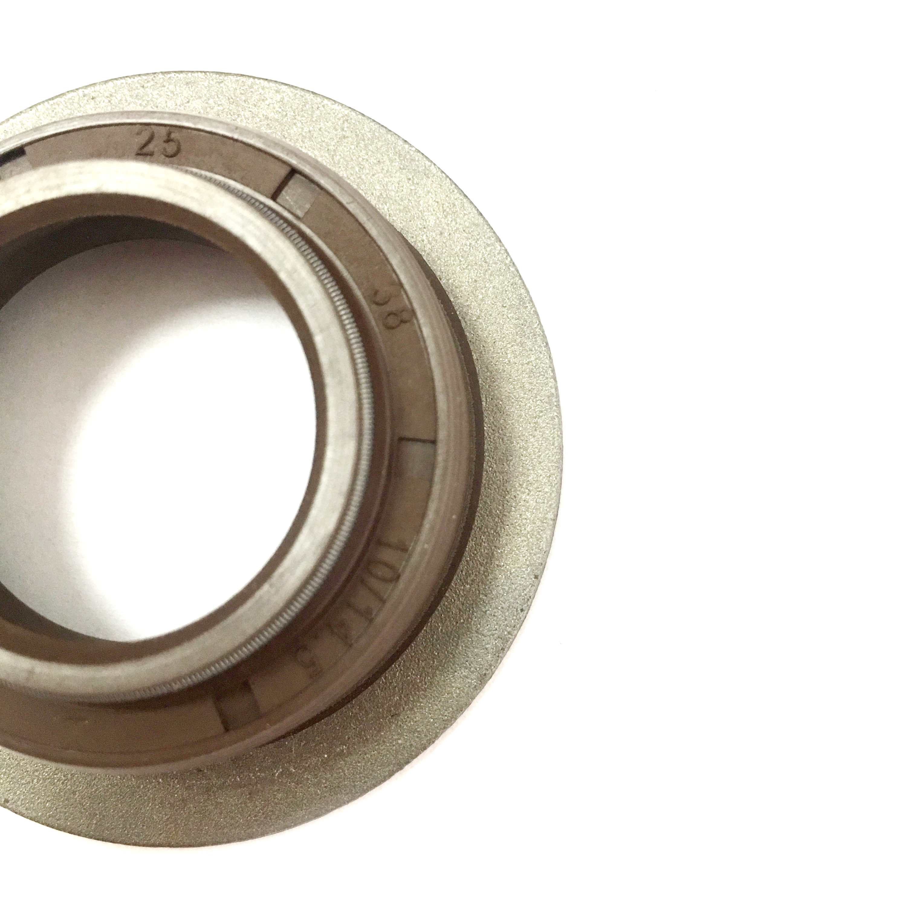 Sello de aceite 25 * 38 * 10 / 14.5 OE 0002670097 para camiones Mercedes-Benz y MAN